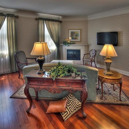Charley Creek Inn Wabash Bagian luar foto