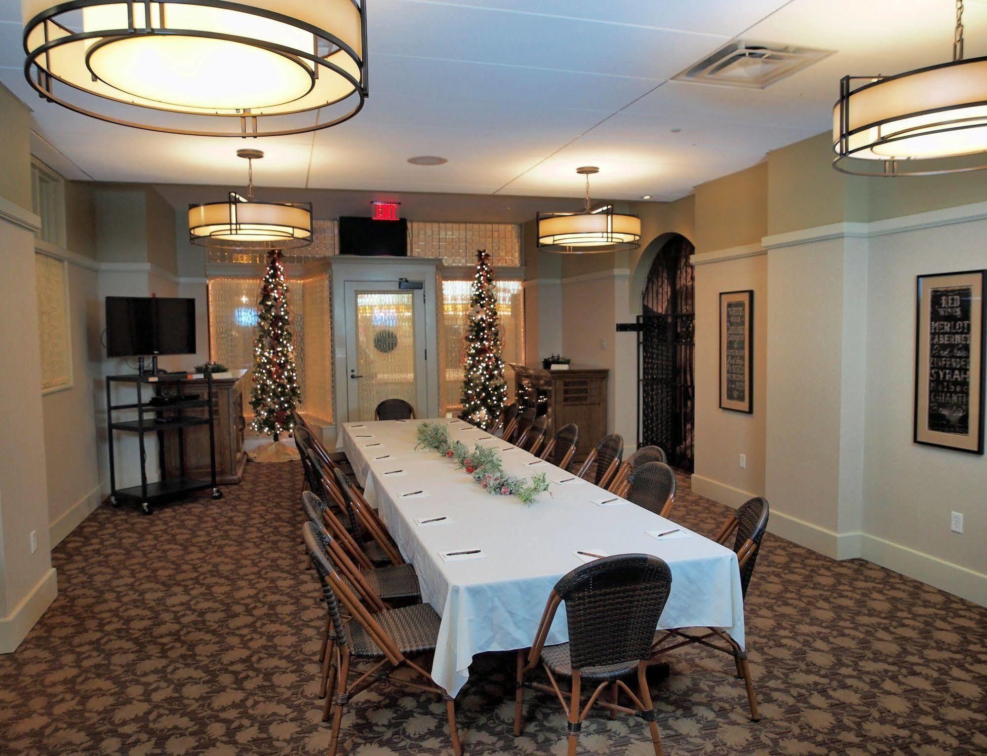 Charley Creek Inn Wabash Bagian luar foto